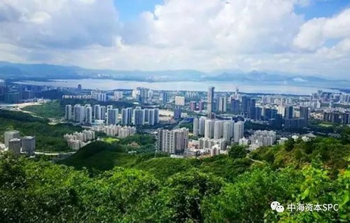 挑战自我,携手并进--记中海资本塘朗山团建 挑战自我,携手并进--记中海资本塘朗山团建